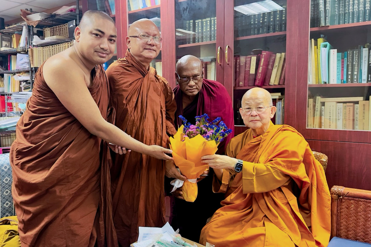 La communauté bouddhiste bangladaise de Hong Kong rend hommage à des moines de haut rang et renforce les liens communautaires