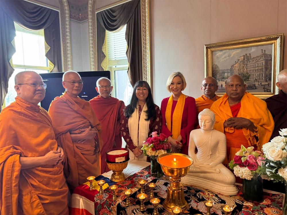 La Maison Blanche accueille des représentants bouddhistes pour la cinquième célébration officielle du Vesak