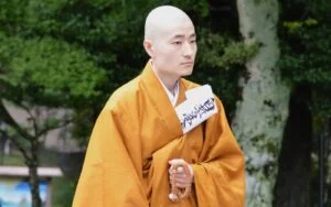 Un moine bouddhiste japonais entreprend une retraite solitaire de 12 ans en montagne